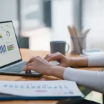 كيف تساعدك برامج رفع الإنتاجية وقياس الأداء على اتخاذ قرارات أذكى